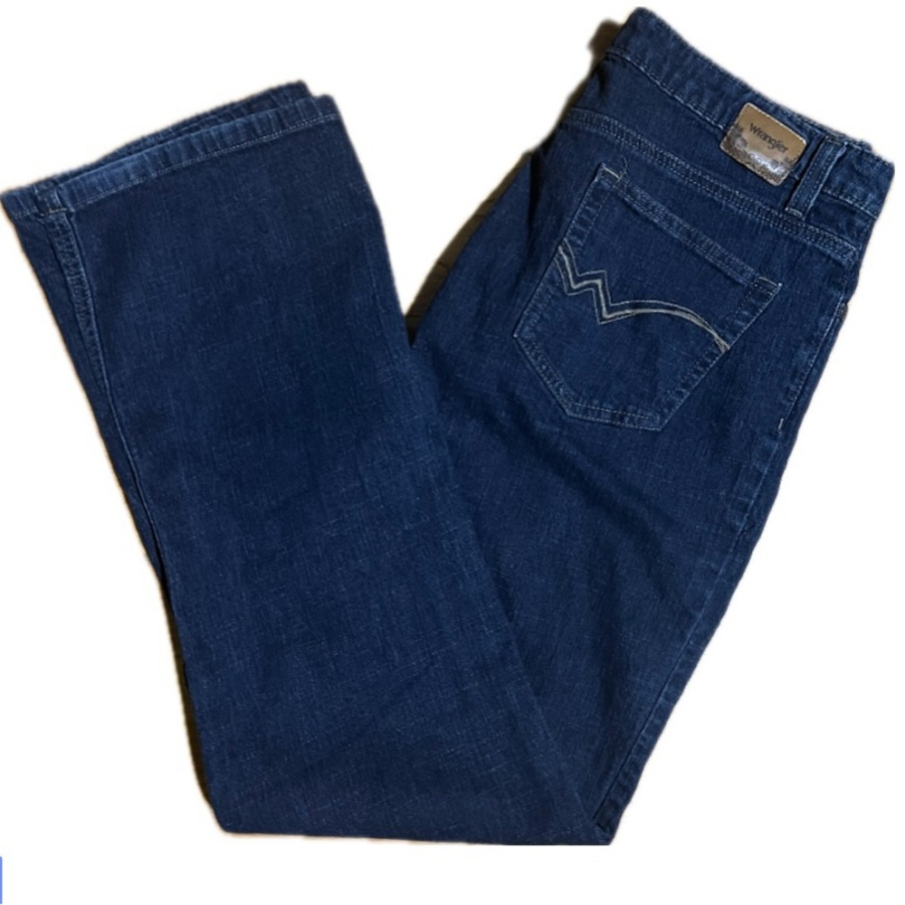 Wrangler Dark Wash Slight Flare Size 14 Jeans